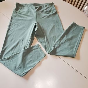 Patagonia 7/8 green leggings